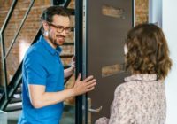 Budować czy poczekać? Na co zwrócić uwagę dokonując wyboru stolarki otworowej