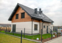 Dach dwuspadowy – modne i ekonomiczne rozwiązanie. Poznaj jego najważniejsze zalety