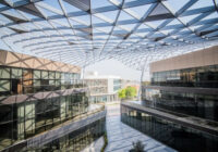 Największe trójwymiarowe przeszklenie dachowe w Dubaju