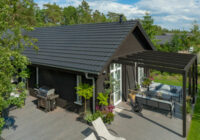 Dach zrobiony na szaro. Jak stworzyć modne pokrycie dachowe?