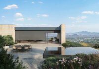 Drzwi przesuwne Schüco ze zintegrowaną roletą tekstylną