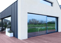 Spektakularny efekt jednolitej szklanej tafli – nowa seria Aluron Glass Line!