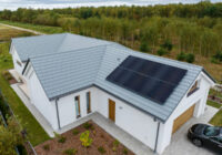 Kupujemy dachówkę cementową. Na co warto zwrócić uwagę wybierając produkt na dach?