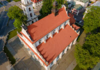 Zachwycająca perła renesansu. Dachówka SINFONIE na dachu zabytkowej katedry w Zamościu