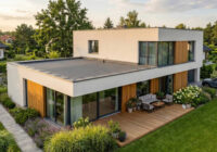 Dach płaski w domu jednorodzinnym – mit czy przyszłość polskiego budownictwa?